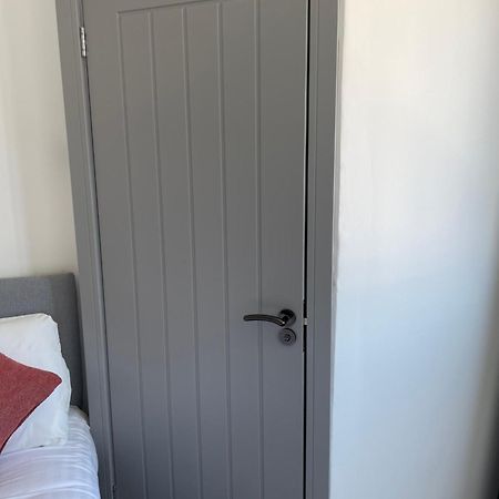 Room In Shared House Hackney Лондон Екстериор снимка